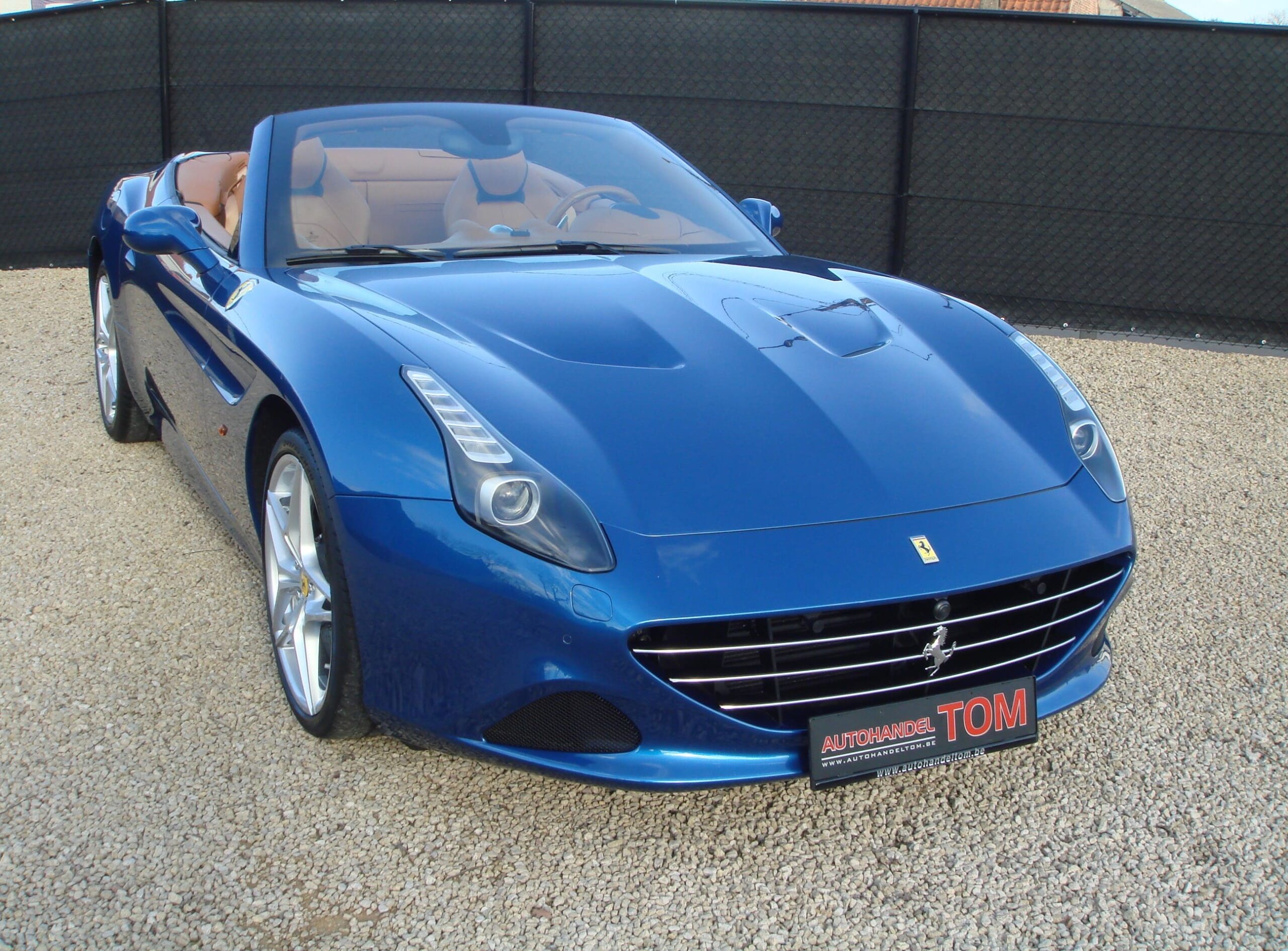 FERRARI CALIFORNIA T